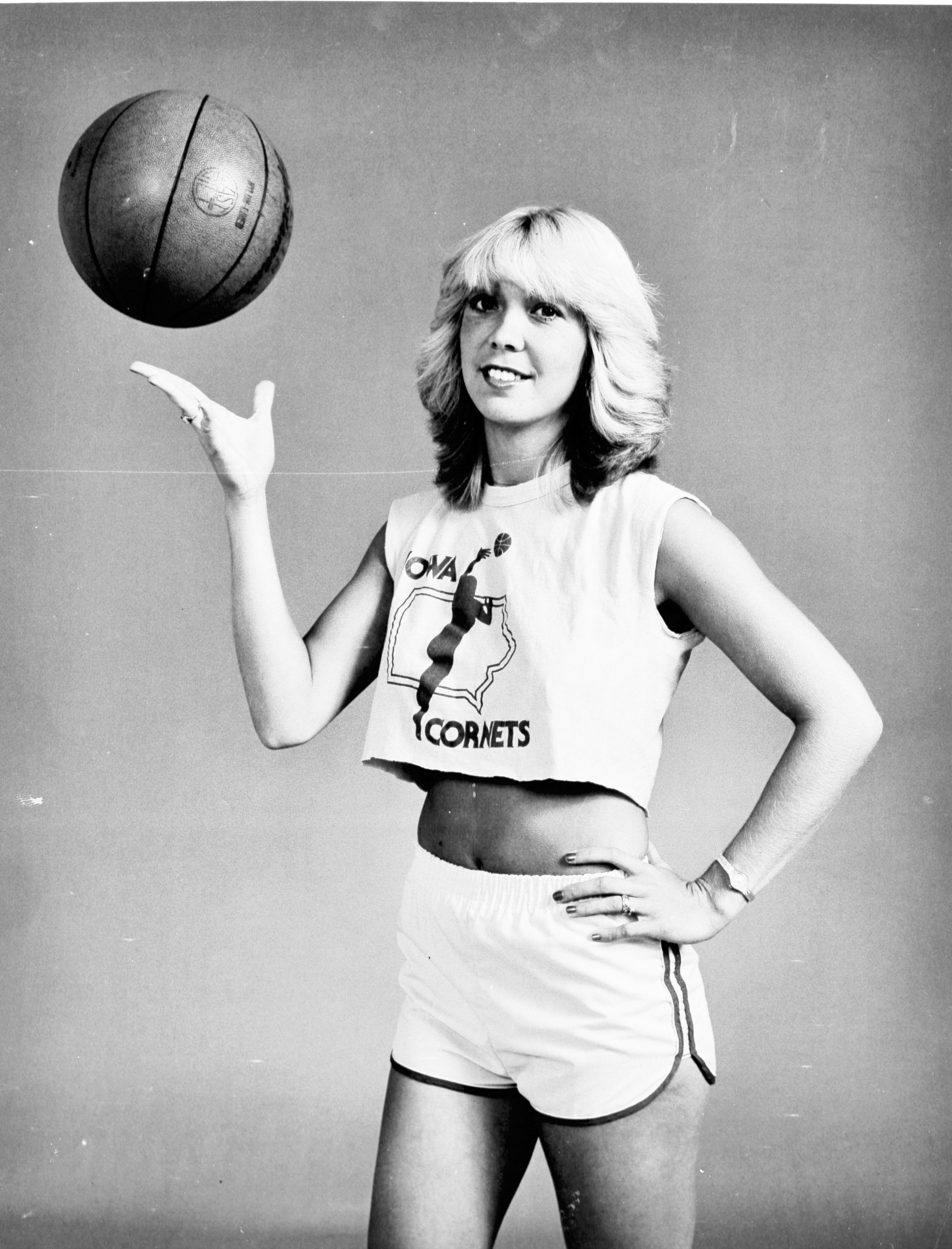 Whatever happened to Machine Gun Molly Bolin, the Iowa prep who signed the first womens pro contract?